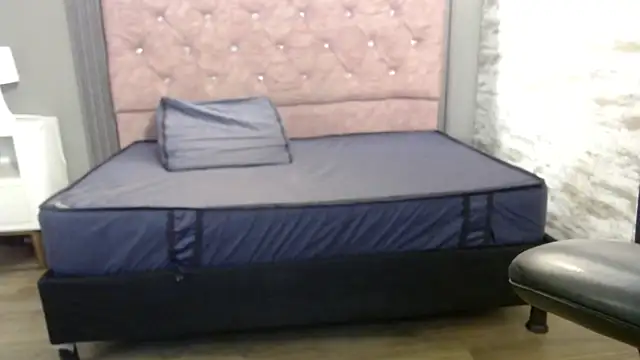 Snapshot of _kita chatting on November 10, 2025, 1:49 pm kita online show from November 10, 2025, 1:49 pm