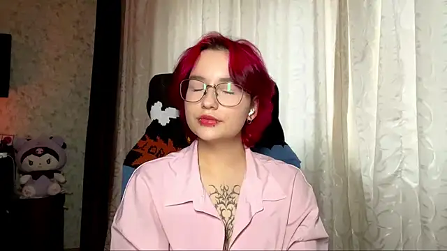 TheaBertch online show from October 20, 2025, 1:22 pm