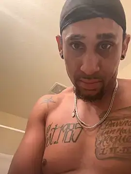 MrDLlongcrippler10inch online show from November 3, 2025, 5:12 am