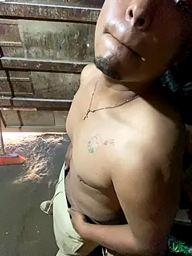 Snapshot of Morrohot13 chatting on October 22, 2025, 7:57 pm Morrohot13 online show from October 22, 2025, 7:57 pm