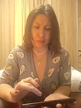 Ambika beauty online show from February 1, 2026, 10:52 pm