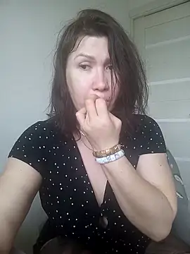 Ambika beauty online show from April 7, 2026, 2:41 pm