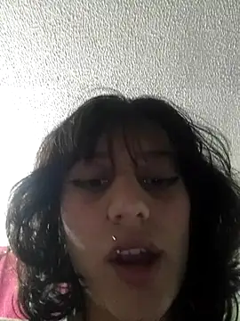 Snapshot of issa_bunny chatting on October 15, 2025, 12:42 am issa bunny online show from October 15, 2025, 12:42 am