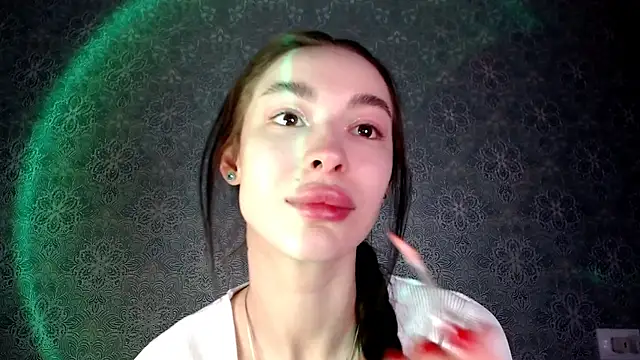 Daphne Darkthorn online show from January 19, 2026, 2:15 am