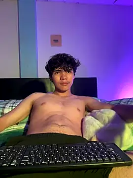 Im Camii online show from November 7, 2025, 7:07 pm