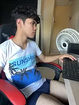 Im Camii online show from November 27, 2025, 6:19 pm