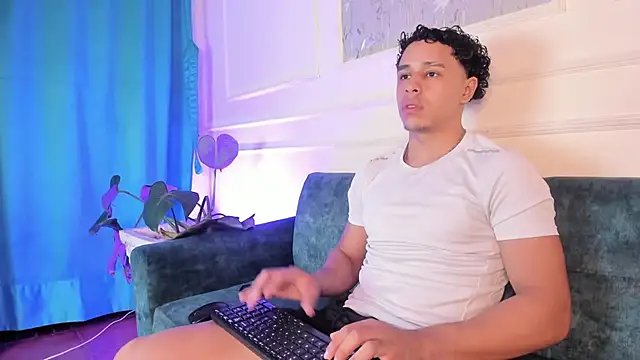 Adrian Volt online show from January 13, 2026, 3:10 am