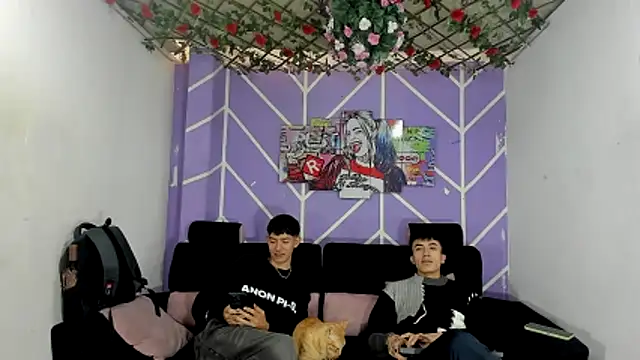 heyy noah11 online show from April 13, 2026, 1:26 pm