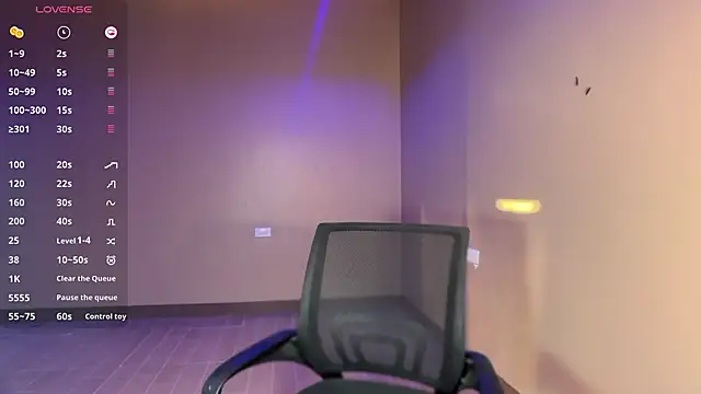 TinyTemptress online show from April 20, 2026, 10:22 pm