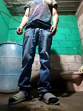 Snapshot of Senseimaster5 chatting on February 7, 2026, 10:34 am Senseimaster5 online show from February 7, 2026, 10:34 am