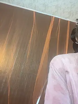 Snapshot of niki_la_rose_2_0 chatting on October 29, 2025, 12:53 am niki la rose 2 0 online show from October 29, 2025, 12:53 am