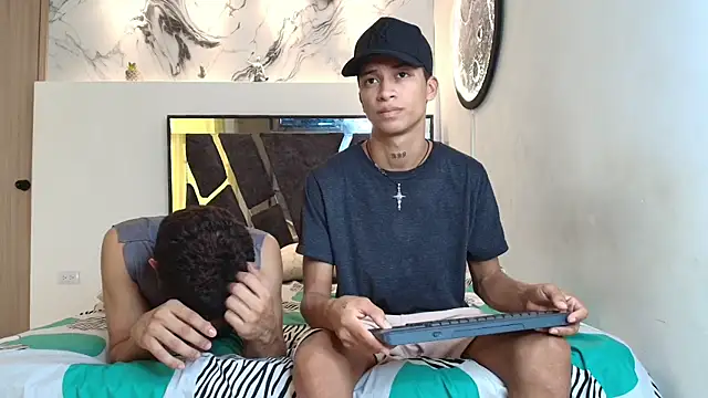 EMPIRE BOYS1 online show from November 26, 2025, 7:14 pm