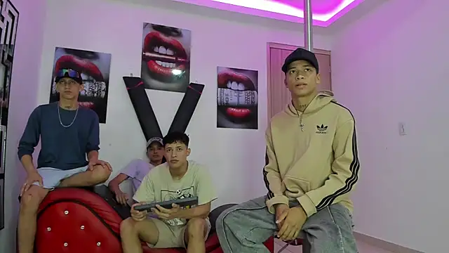 EMPIRE BOYS1 online show from November 24, 2025, 7:25 pm