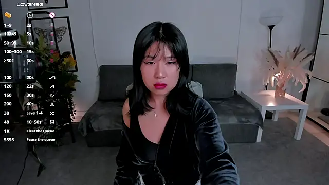 Erika Kim online show from January 15, 2026, 7:01 am