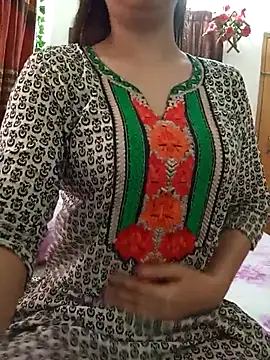 Tanha18 online show from May 25, 2026, 5:07 am