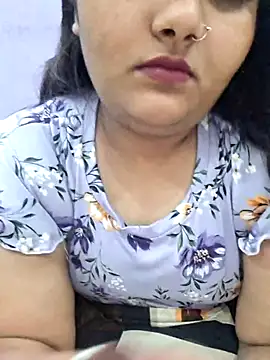 Snapshot of Saffroncutie chatting on October 23, 2025, 3:32 pm Saffroncutie online show from October 23, 2025, 3:32 pm