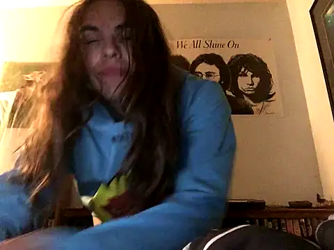 Snapshot of Feetwolf0 chatting on October 23, 2025, 10:14 am Feetwolf0 online show from October 23, 2025, 10:14 am