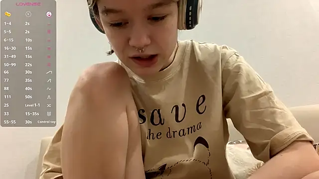 LorRebak online show from December 19, 2025, 2:52 pm