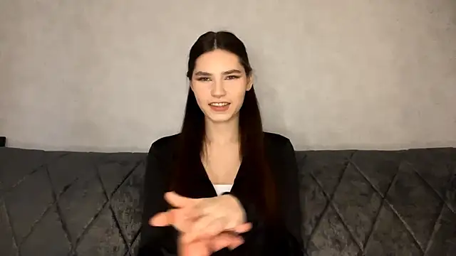 Snapshot of KaseyByczek chatting on October 20, 2025, 2:17 pm KaseyByczek online show from October 20, 2025, 2:17 pm