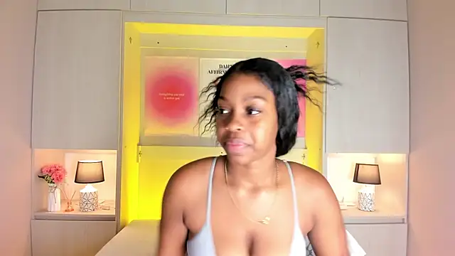 MaraBaker online show from November 19, 2025, 12:05 pm