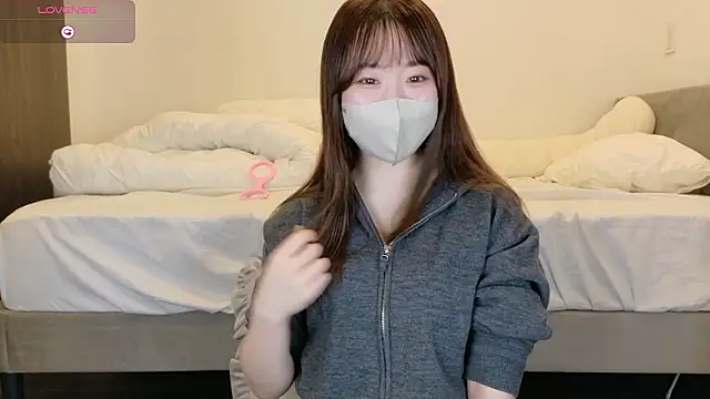 yura ra ra online show from May 12, 2026, 1:17 pm