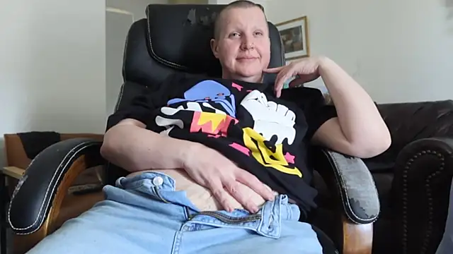 BellaBlueBBW online show from March 15, 2026, 3:41 pm