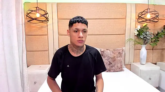 GaelCarter online show from November 25, 2025, 4:46 am