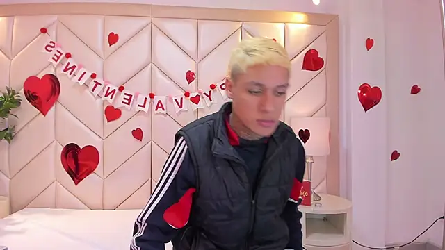 GaelCarter online show from February 15, 2026, 4:24 am