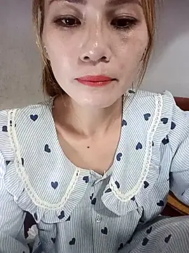 Snapshot of Labi2k chatting on October 13, 2025, 2:07 pm Labi2k online show from October 13, 2025, 2:07 pm