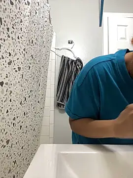 MaRiaSpYce online show from November 15, 2025, 5:28 pm