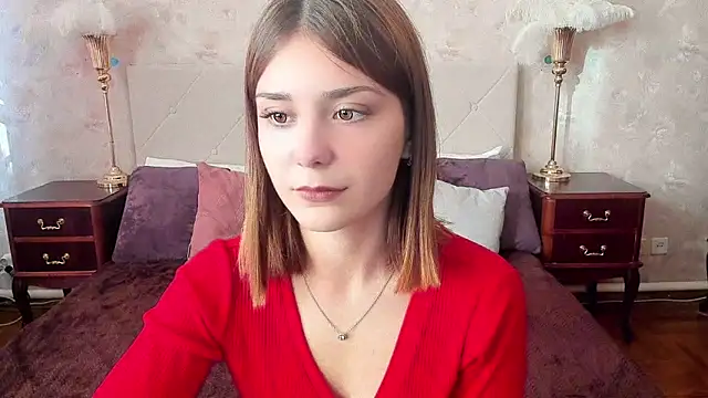 Snapshot of MargoChill chatting on October 22, 2025, 1:32 pm MargoChill online show from October 22, 2025, 1:32 pm