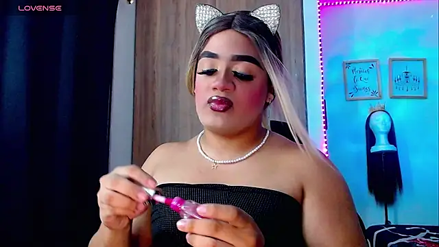 Sofiabigcock22 online show from February 12, 2026, 4:12 am