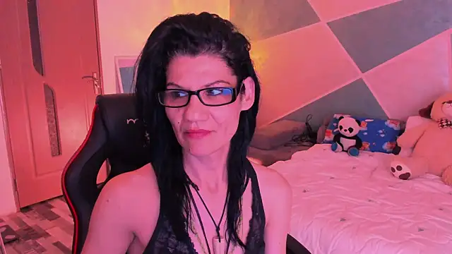 Snapshot of SweetSin40 chatting on May 2, 2026, 7:08 pm SweetSin40 online show from May 2, 2026, 7:08 pm