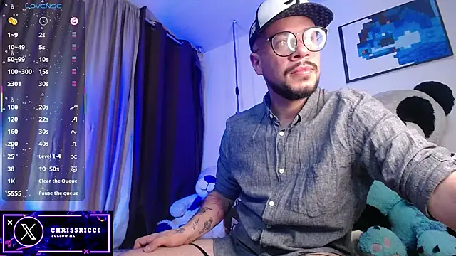 Chriss-ricci online show from October 19, 2025, 3:31 am
