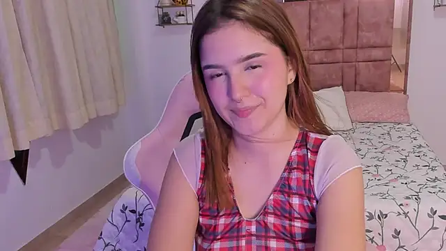MIACUTEE  online show from July 13, 2026, 11:04 pm