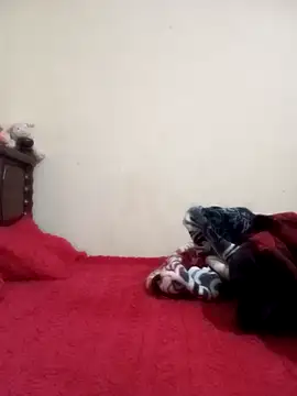 Mia-mrocia online show from November 29, 2025, 4:07 pm