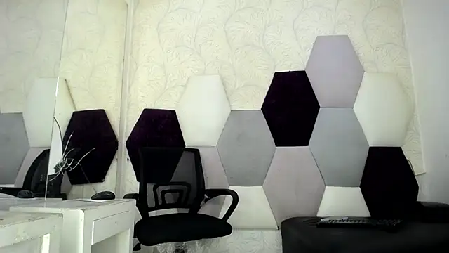 Mick storm online show from February 22, 2026, 7:37 pm