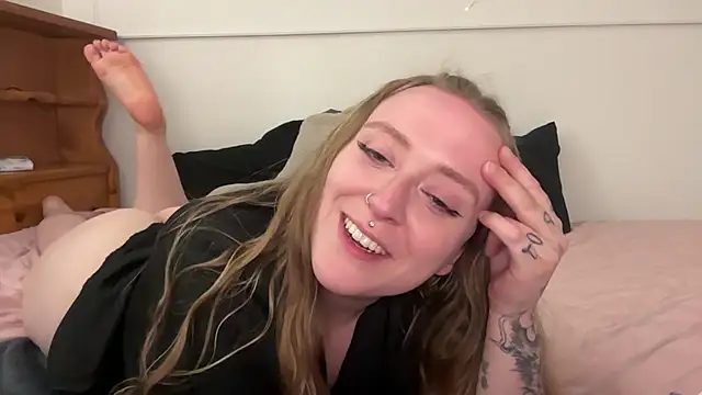 Pattyworld69 online show from May 27, 2026, 3:36 am