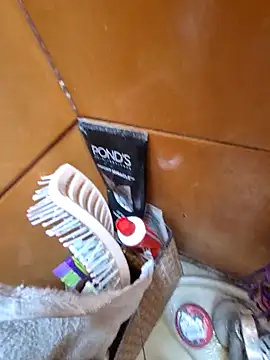 Snapshot of crawlerdrill chatting on March 1, 2026, 3:28 am crawlerdrill online show from March 1, 2026, 3:28 am