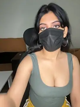 Snapshot of hey_wifey chatting on October 19, 2025, 12:19 pm hey wifey online show from October 19, 2025, 12:19 pm