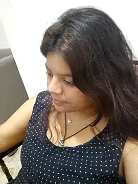 kajal77715 online show from October 14, 2025, 4:18 pm