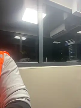 arasazgin online show from November 10, 2025, 3:06 pm