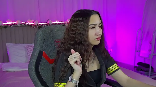 RebeckaThornton online show from December 15, 2025, 9:48 am