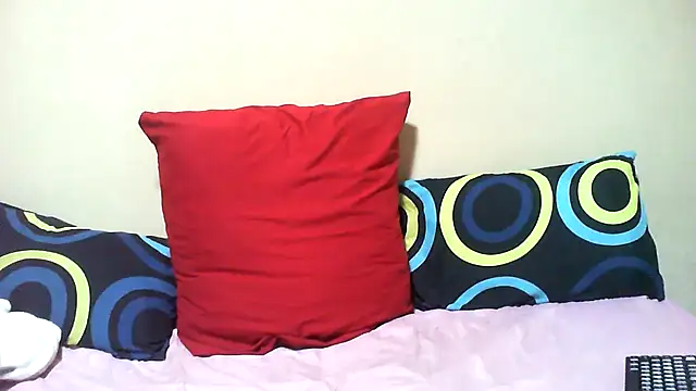 LICIOUSEBOOBSXX online show from November 12, 2025, 8:01 pm