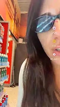 mamimamacitaaa online show from February 22, 2026, 11:12 am