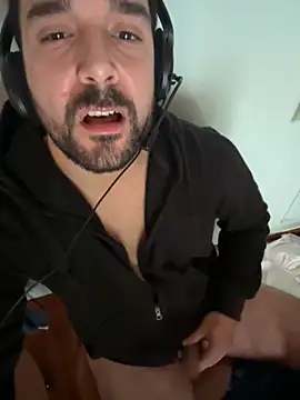 ReDiBastoni90 online show from October 31, 2025, 8:55 am