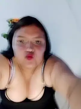 natt-bigass online show from November 8, 2025, 2:37 am