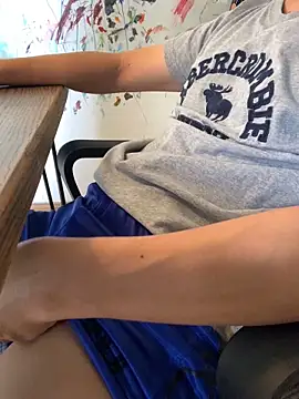 Snapshot of buckgaroooo chatting on October 22, 2025, 3:50 am buckgaroooo online show from October 22, 2025, 3:50 am