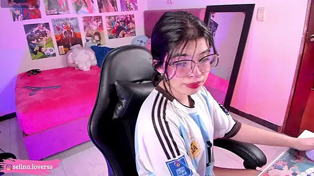 selina lovers  online show from July 8, 2026, 3:51 am