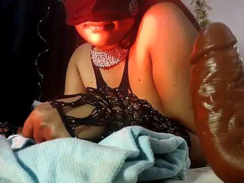 Snapshot of duskyangel chatting on March 21, 2026, 5:28 pm duskyangel online show from March 21, 2026, 5:28 pm